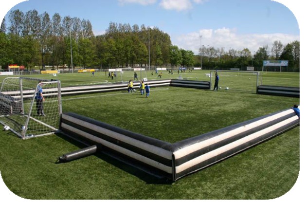 Geel opblaasbaar veld